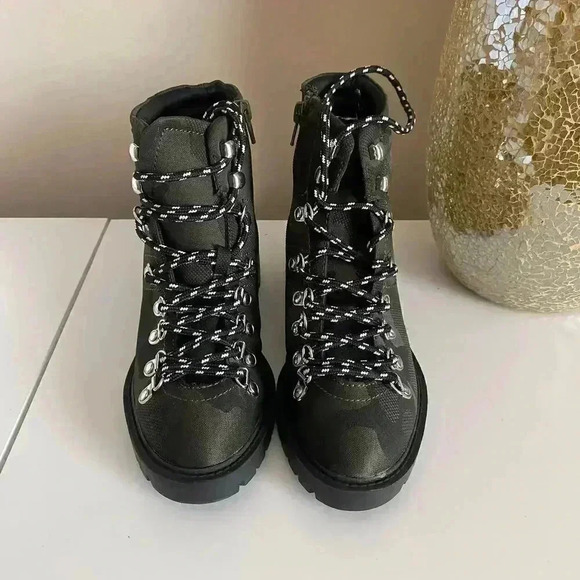 Steve Madden Geiger Lace-Up Combat Boot Size 6 - Picture 6 of 12